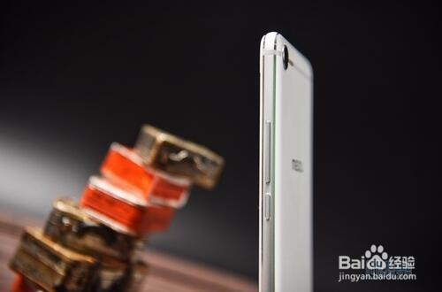 青年良品再升级 续航能力超强魅蓝E2评测