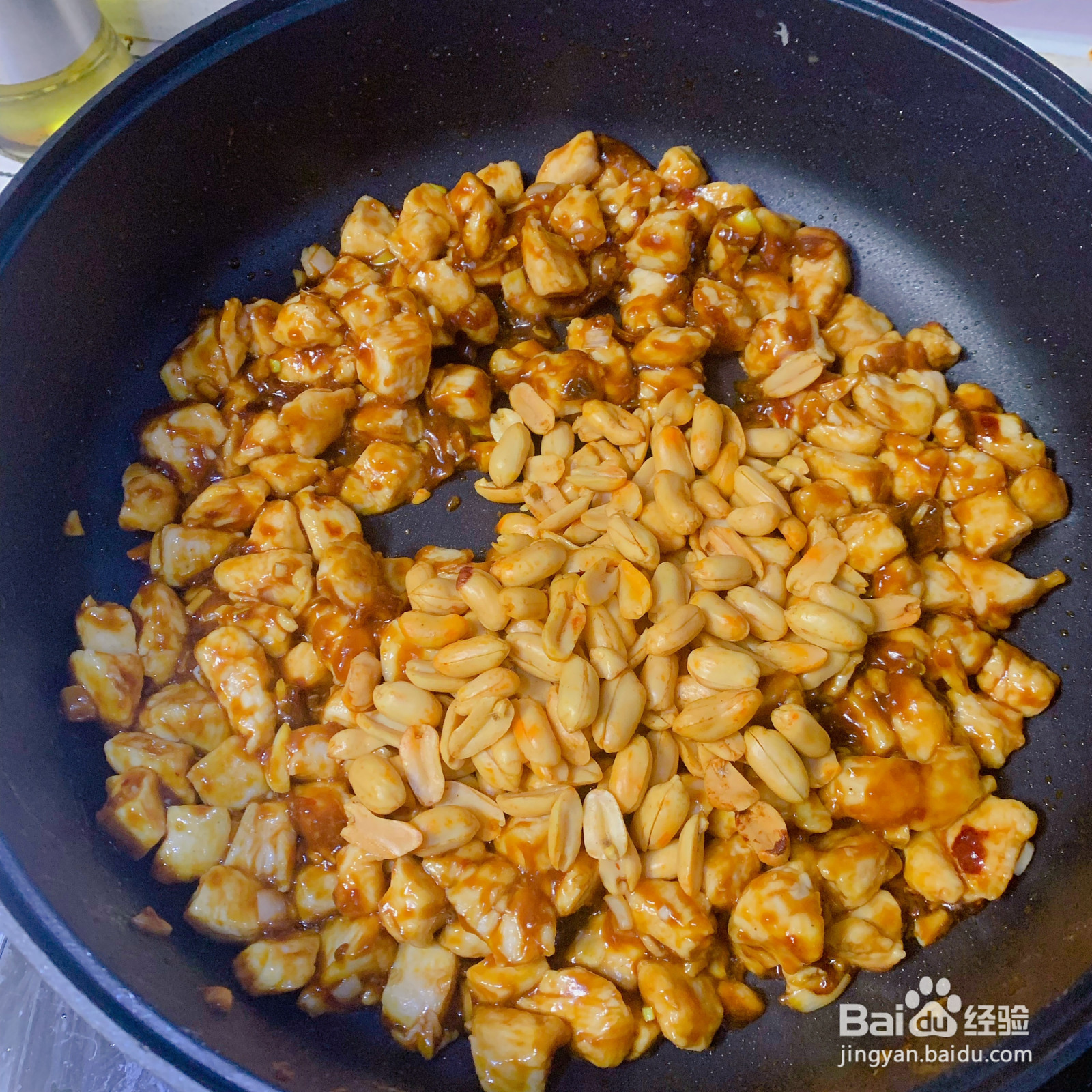 经典家常菜宫爆鸡丁的做法