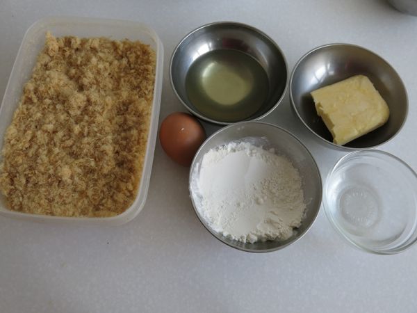 毛毛虫肉松面包