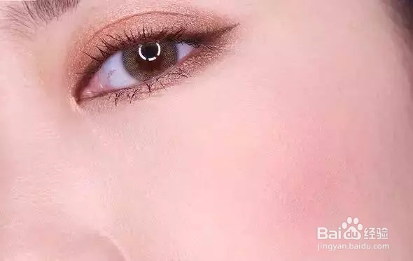 出去玩要化什么妆好看呢