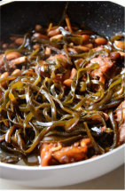 海带花生烧猪蹄