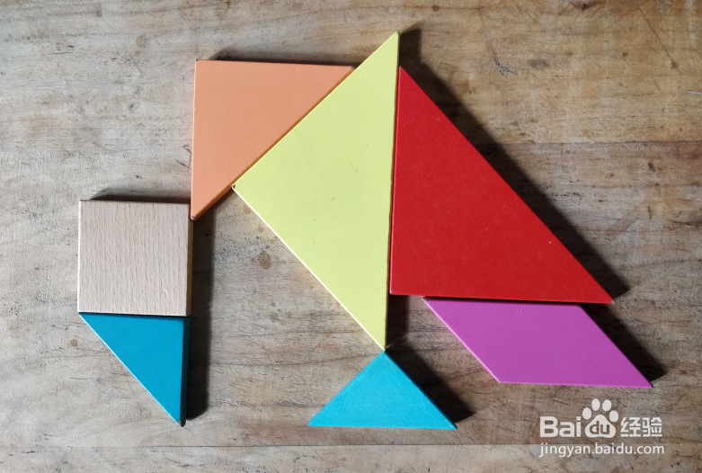 用七巧板怎样拼一只饿得耷拉头的鸟儿？