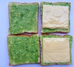 牛油果鸡蛋火腿三明治