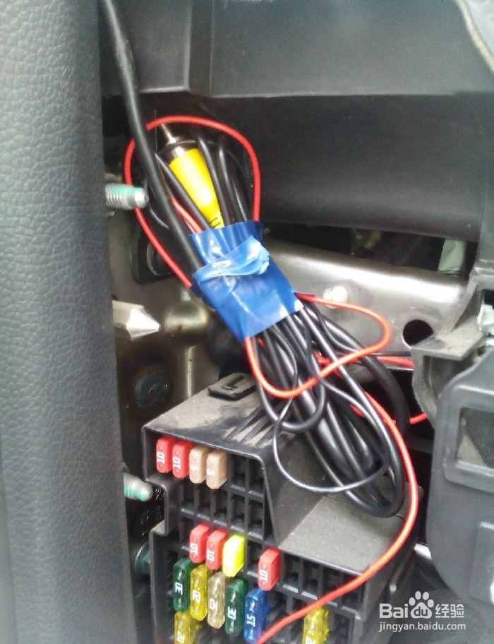 怎样安装防盗行车记录仪