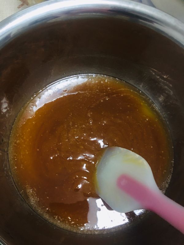 广式金沙奶黄柿子月饼