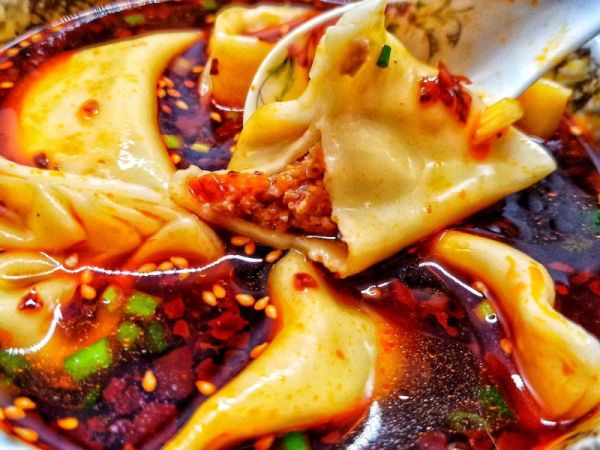 酸辣可口的【酸汤饺子】