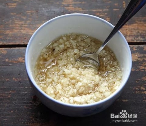 蒜茸鲜虾蒸米粉