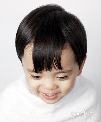 怎样给男宝女宝剪个刘海