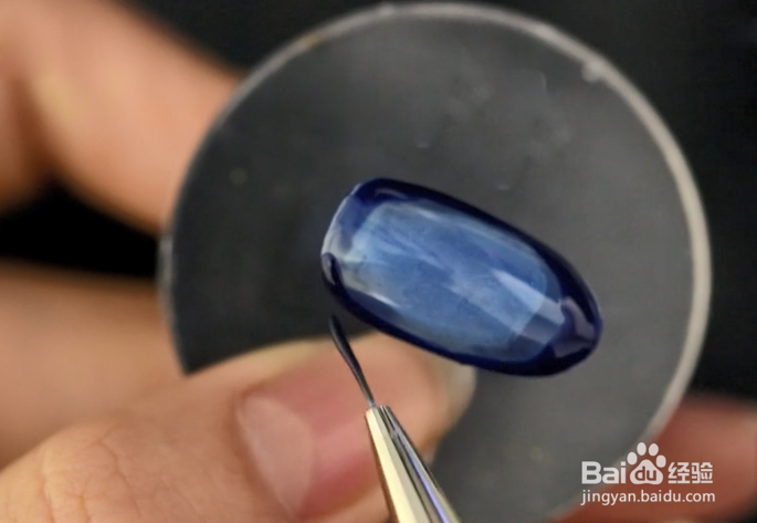 怎样做梦幻蓝底雪景指甲？