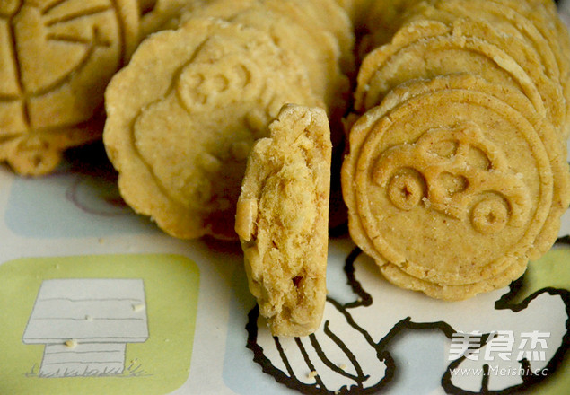 花生酱肉松夹心饼干