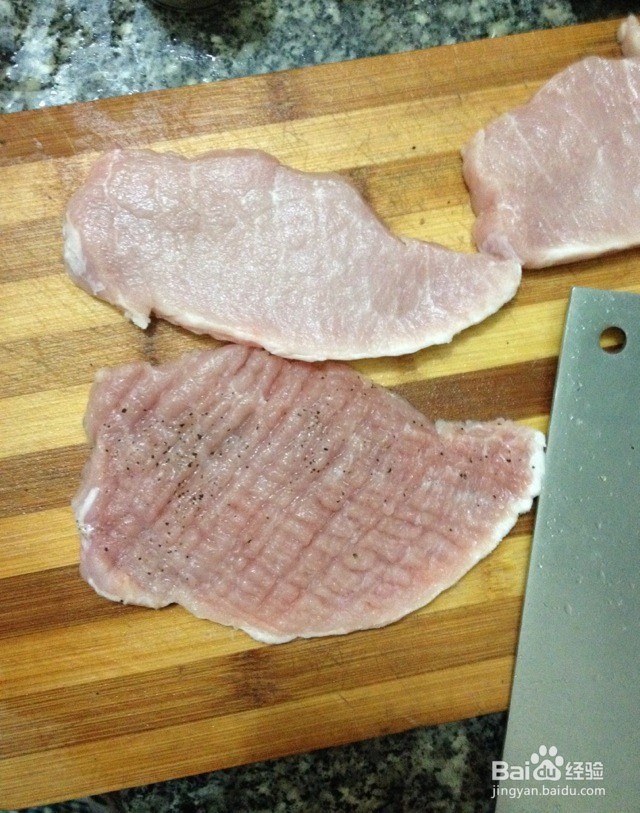 煎炸黑椒猪扒的做法