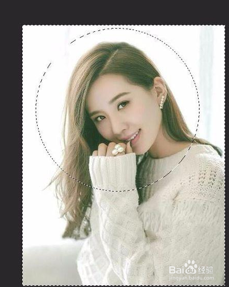 教大家怎么PS制作一个简单圆角的美女图片