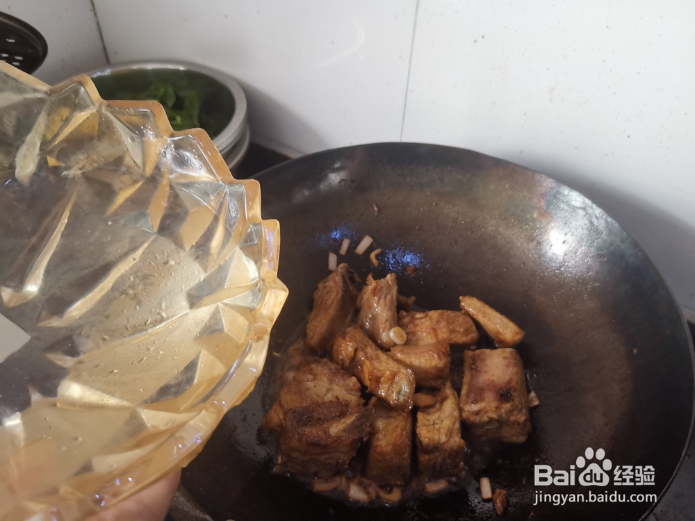 酱烧炖猪排骨