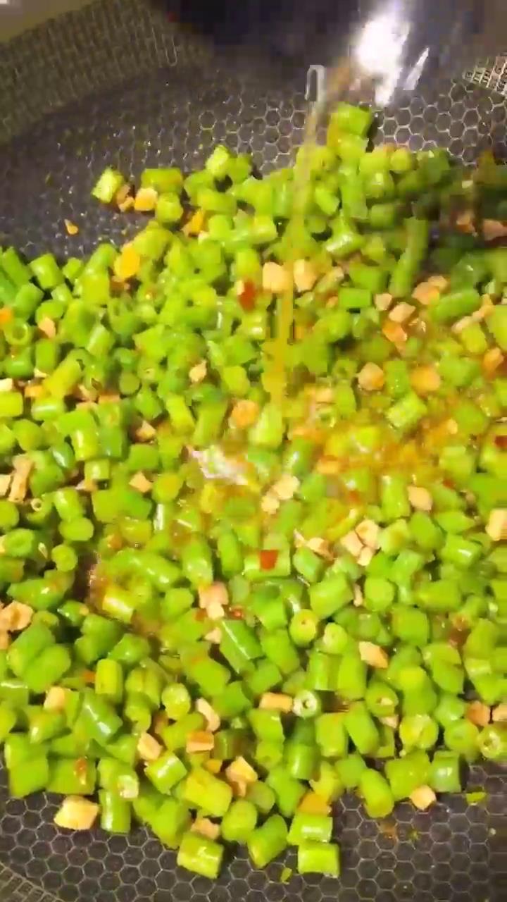 豆角炒肉怎么做？