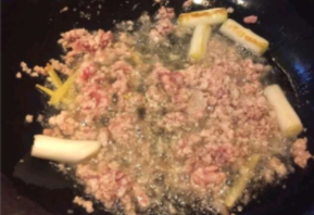 美食—如何做好吃的老北京炸酱面