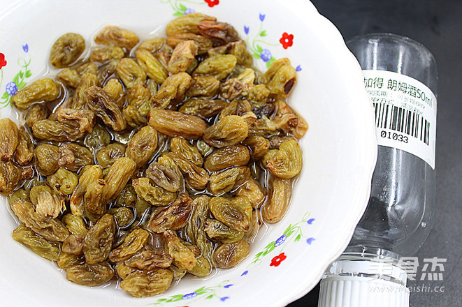 朗姆酒葡萄干椰蓉饼干