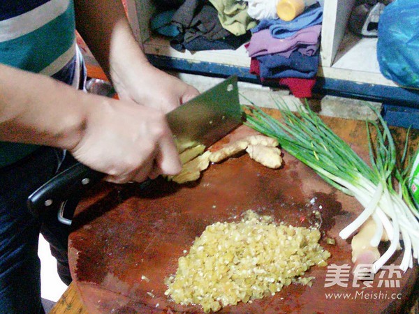 剁椒鱼头的做法