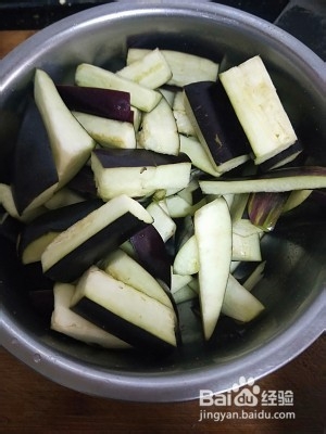 养生食补鱼香茄子的做法