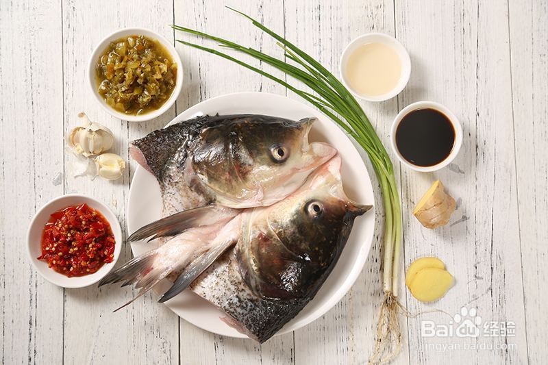 在家如何制作美蛙鱼头火锅底料