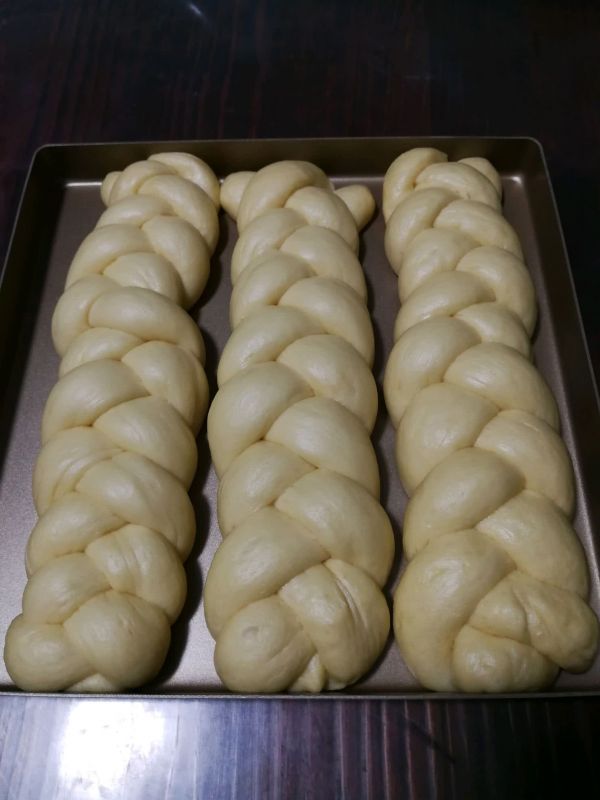 淡奶油辫子面包