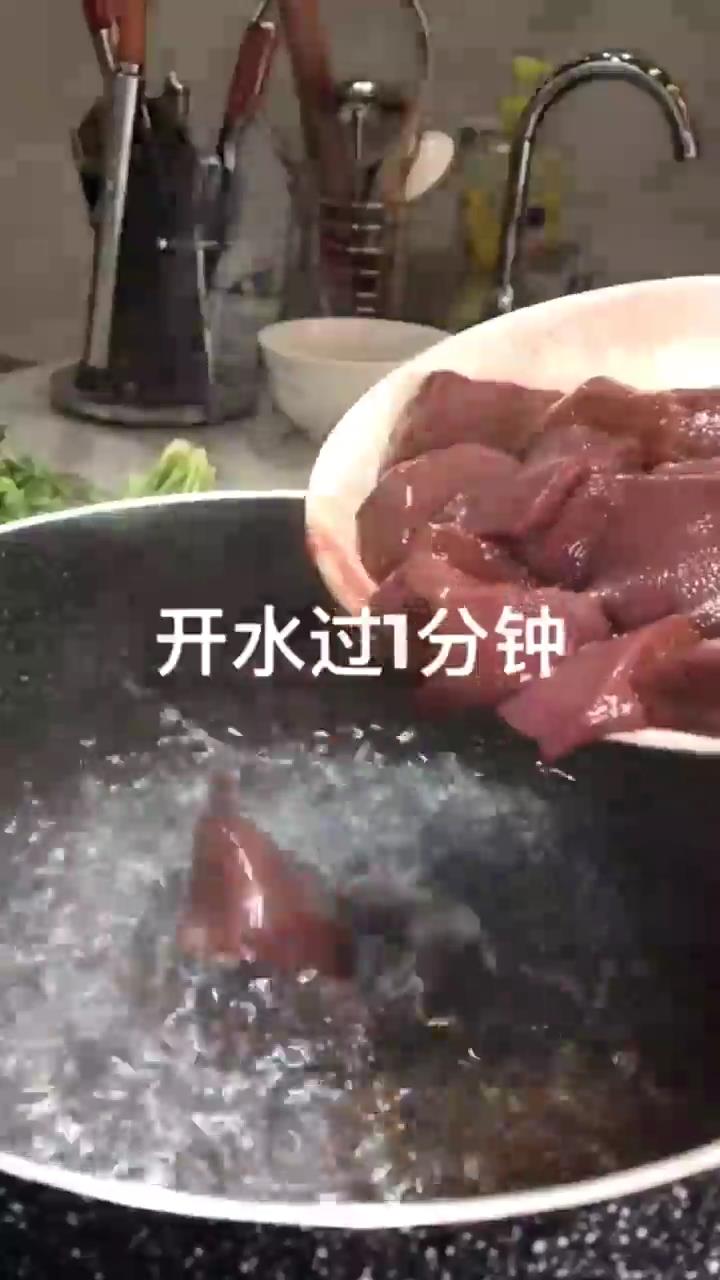 怎样做爆炒猪肝？