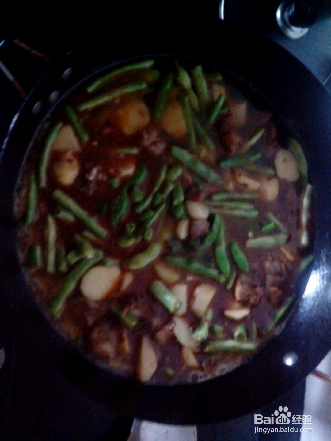 土豆豆角烧排骨的做法