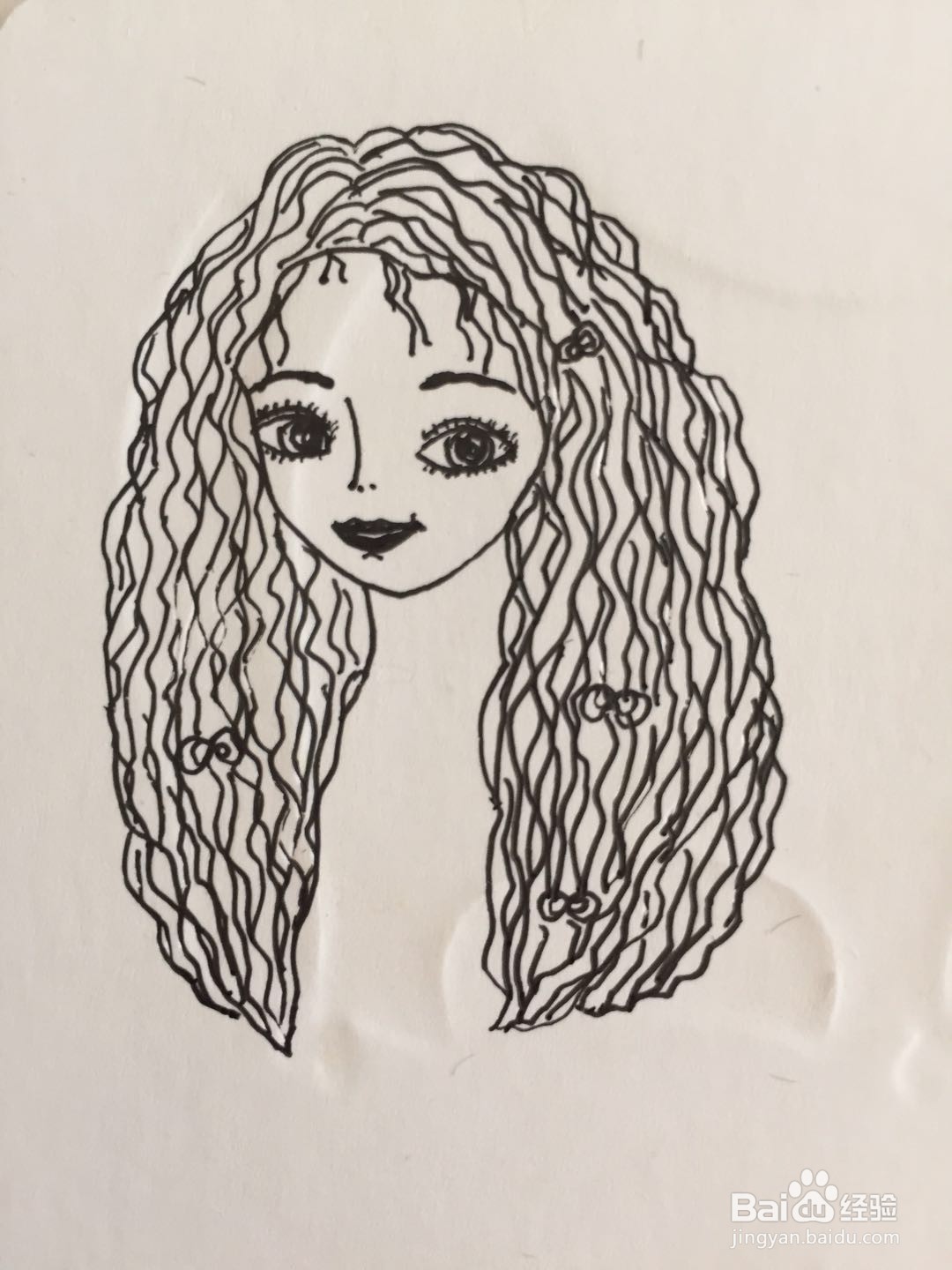 插画教程之微笑的卷发女孩