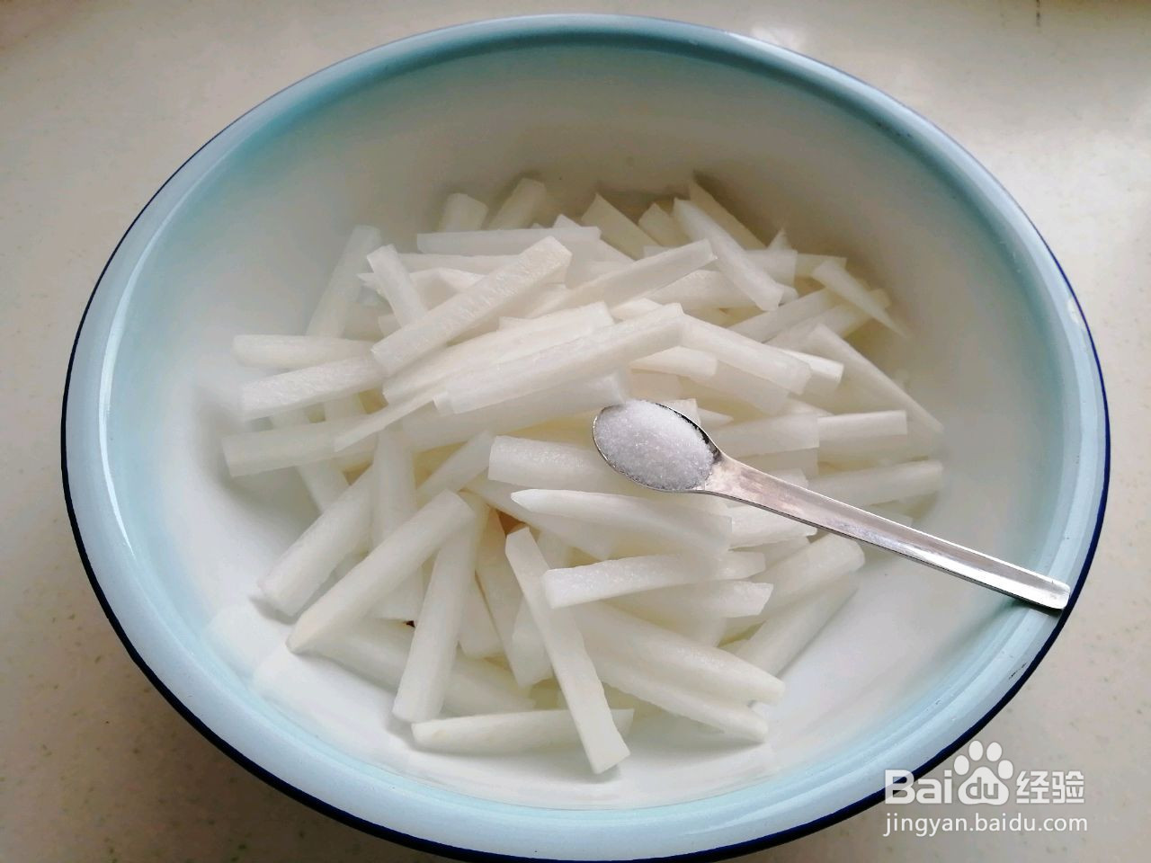 酸甜爽口的下饭菜腌萝卜的做法