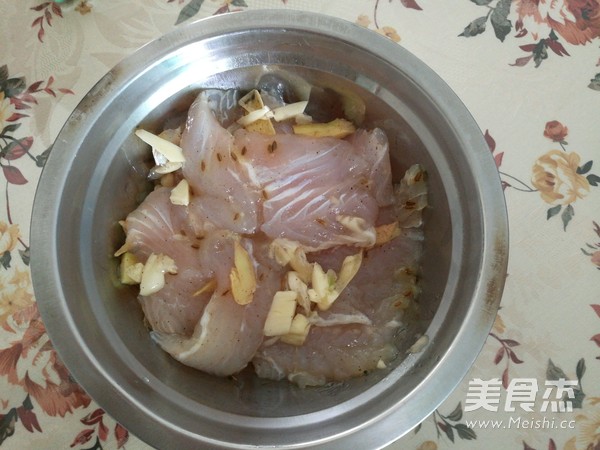 烤巴沙鱼的做法