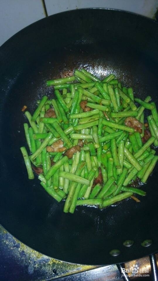 豆角炒肉的做法