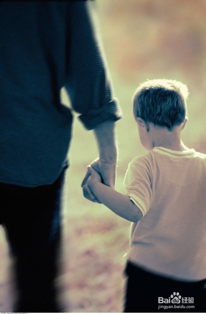 青春期孩子叛逆怎么办？长辈要和孩子做朋友