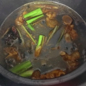 用高压锅如何酱猪蹄