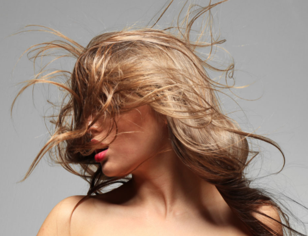 烫发后头发干枯毛躁如何补救