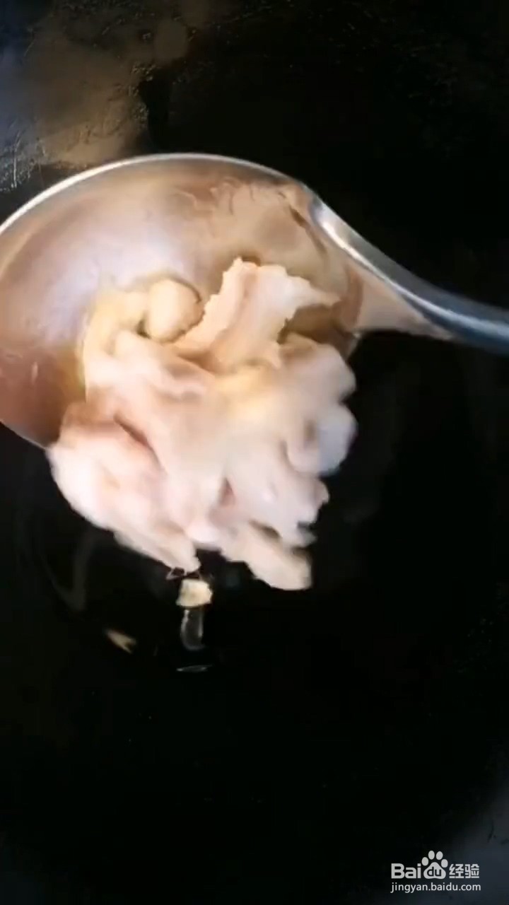 如何制作包菜炒五花肉