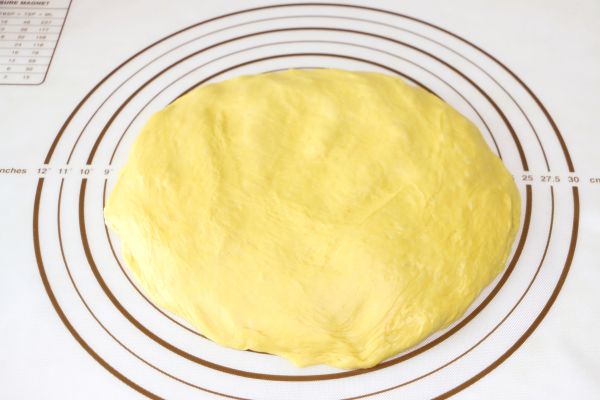 南瓜肉松芝麻包