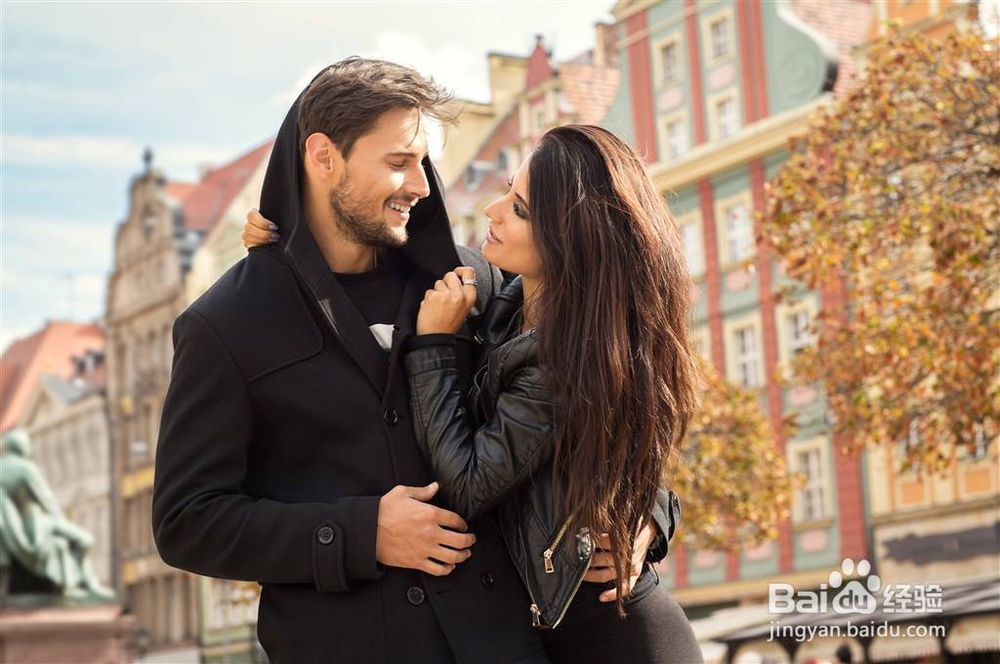 如何通过聊天吸引异性