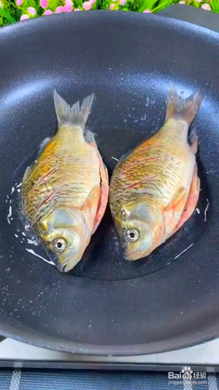 如何制作鲫鱼炖豆腐