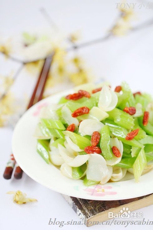 节后综合症试试清脂安神的西芹百合