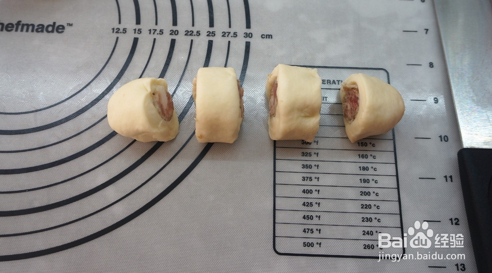 带你做圣诞树香肠面包卷