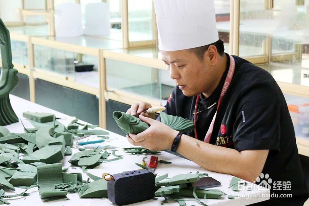 40岁左右学厨师怎么样？