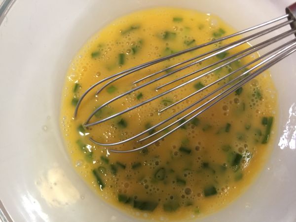 香葱培根鸡蛋饼