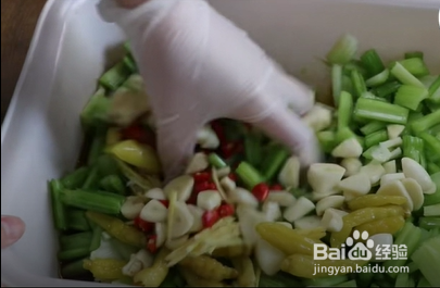 芹菜怎么腌制好吃简单
