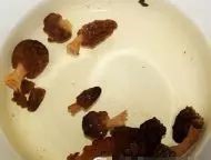 羊肚菌炖鸭汤的做法