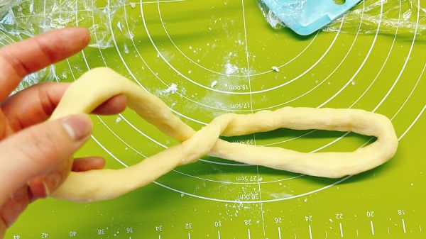 蜂蜜奶香大麻花