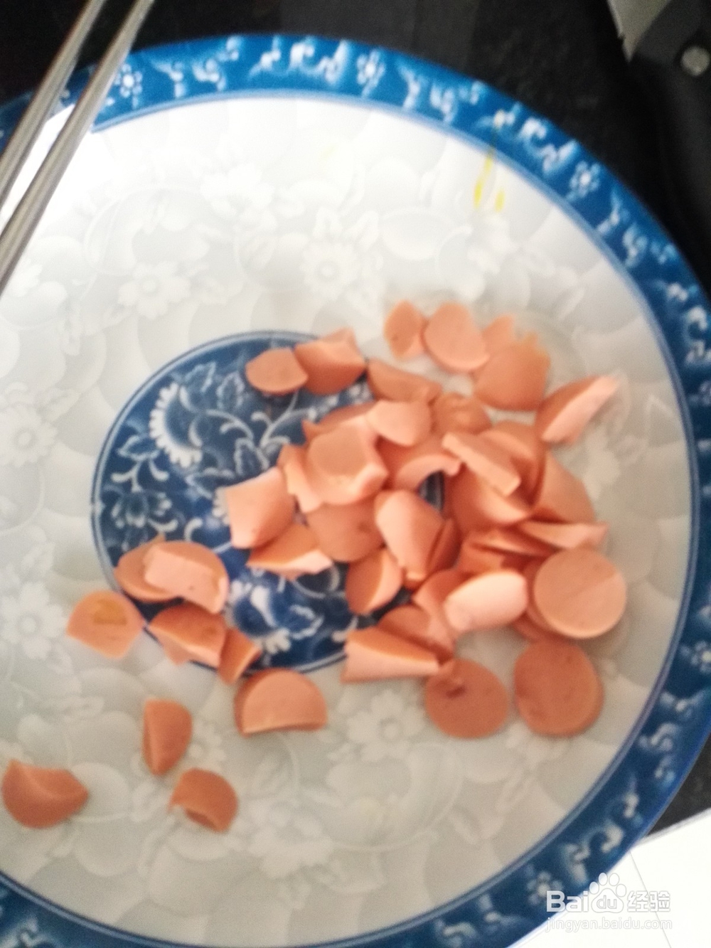 如何弄一顿鸡蛋火腿肠金针菇青菜面二