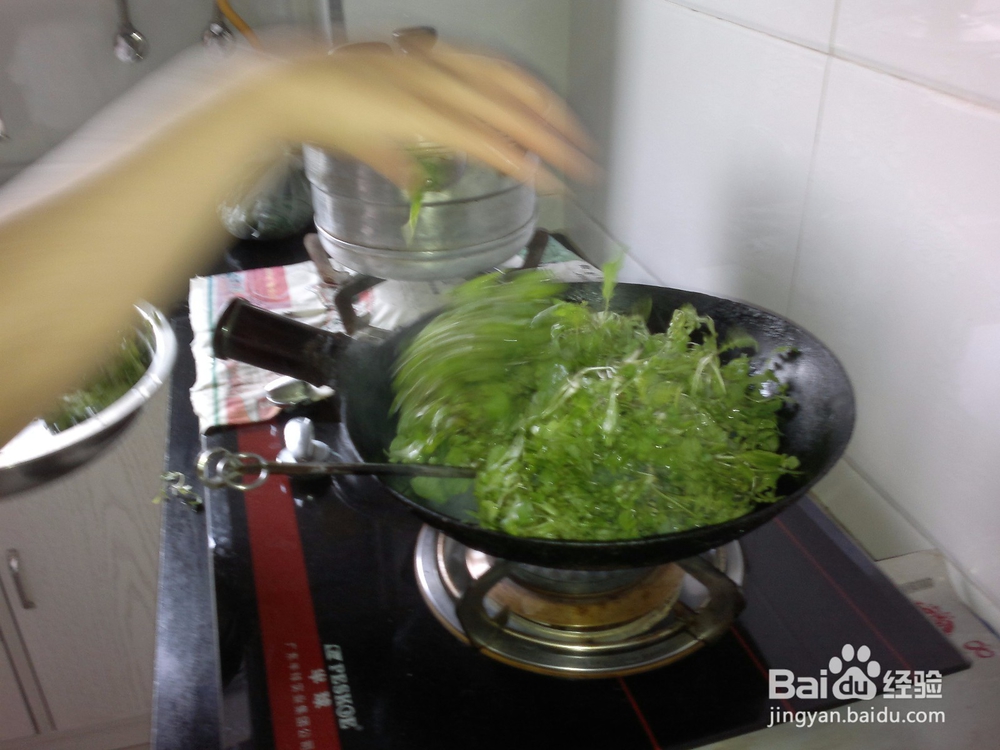 开春刮油清肠菜清炒荠菜的做法