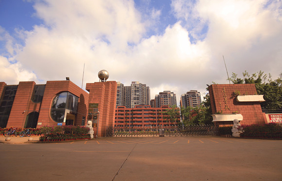 海口市有多少个有高中的私立学校?哪个比较好