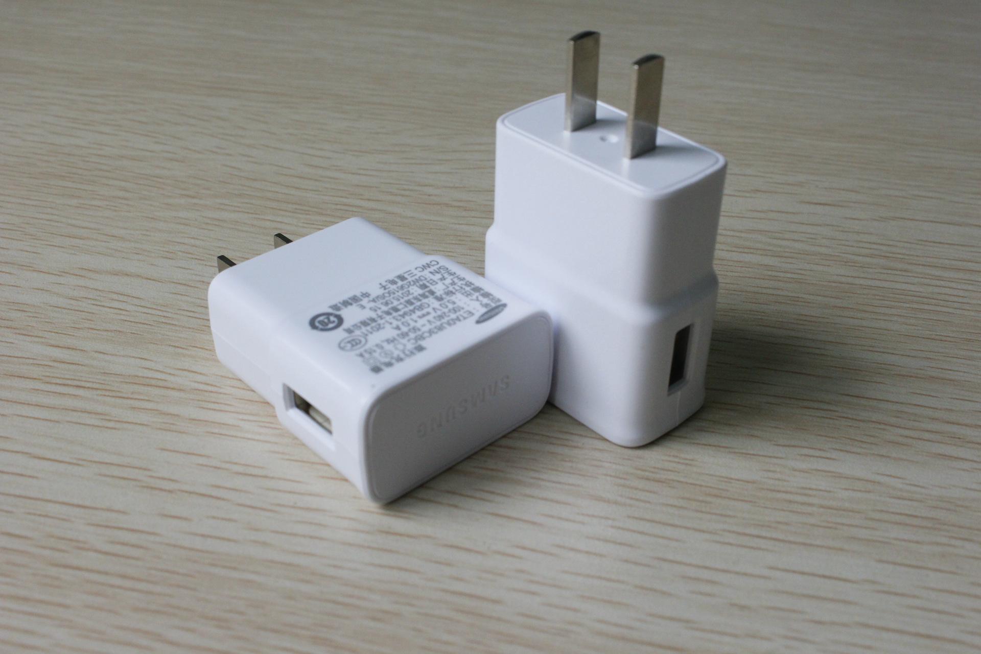 手机插上充电器没反应，怎么回事，换一个魅族的充电器还是没反应