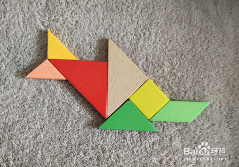 用七巧板怎样拼一条旗鱼?