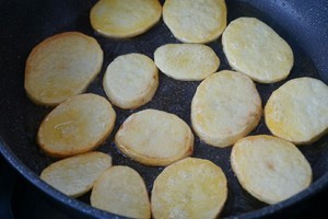 干锅土豆片的详细做法